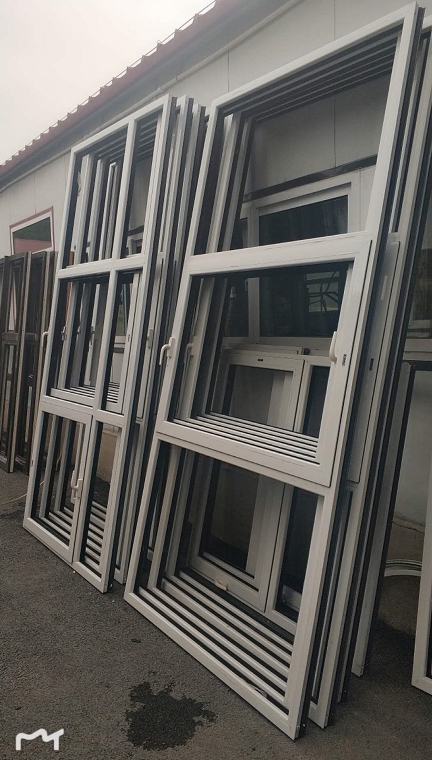 鞍山市天乙門窗工業(yè)有限公司沈陽(yáng)經(jīng)銷商所訂貨品已完成，經(jīng)過(guò)檢驗(yàn)后進(jìn)行包裝，準(zhǔn)備發(fā)貨。(圖2)